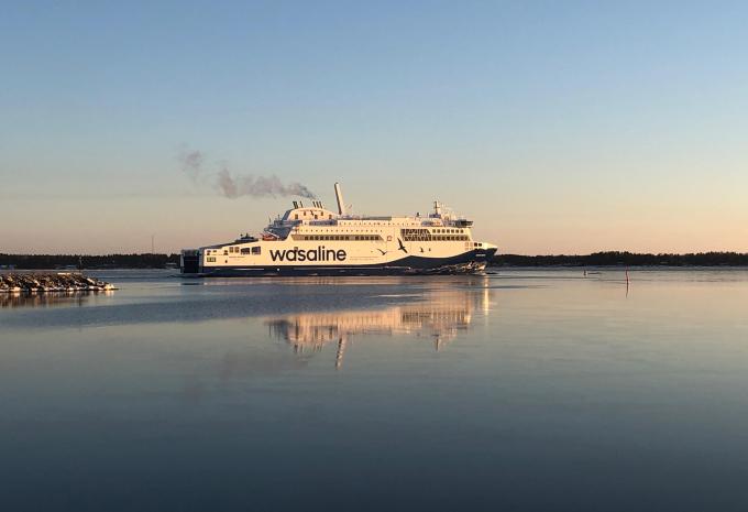 Eisbrecher Wasaline