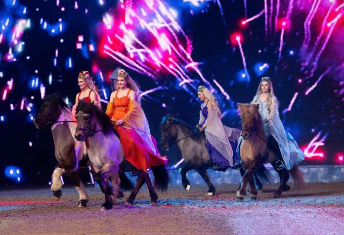 München - CAVALLUNA Kids - WinterWünscheLand & Lumagica der Lichterpark, In 80 Tagen um die Welt