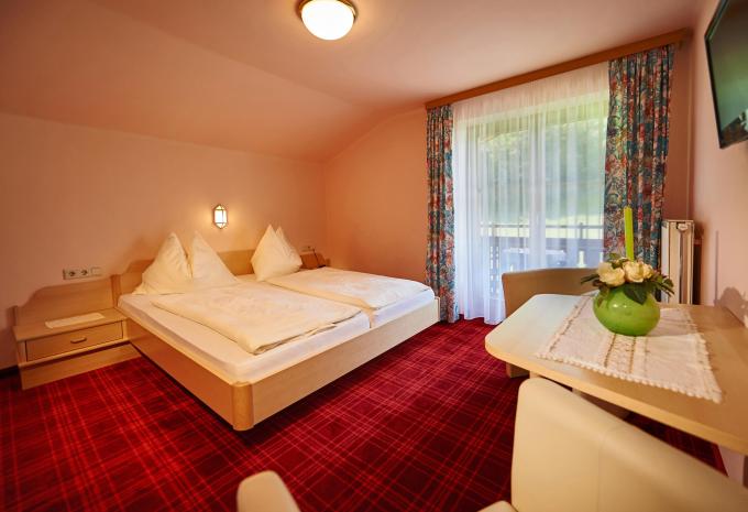 Zimmerbeispiel Doppelzimmer Balkon