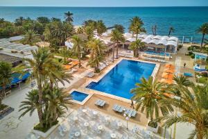 Hari Club Beach Resort****