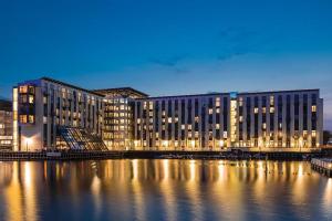 Copenhagen Island****