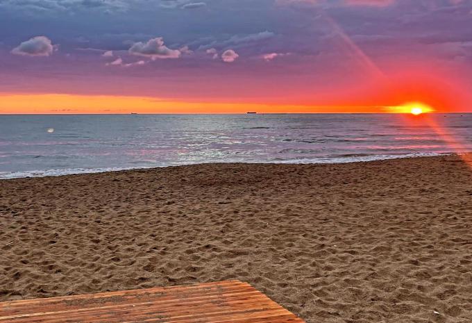Sonnenuntergang am Strand von Golem