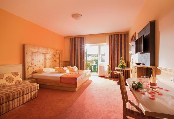 Zimmerbeispiel, Doppelzimmer (DZ) „Balkon Abendrot“