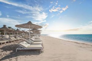V Beach Resort - Sahl Hasheesh*****