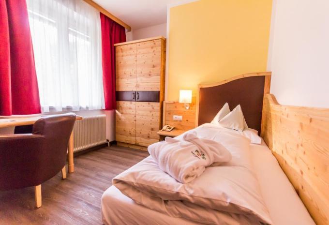 Zimmerbeispiel: Economy Einzelzimmer